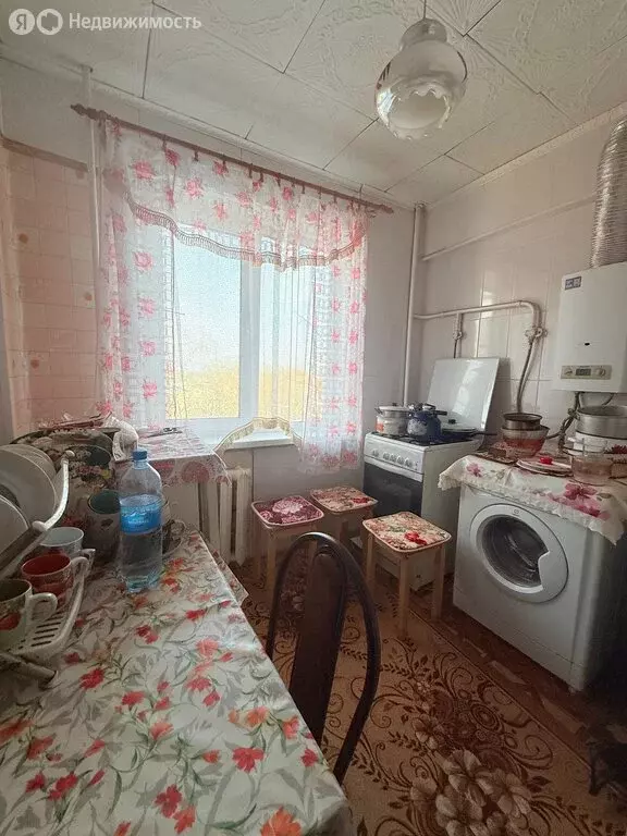 3-комнатная квартира: Валдай, улица Радищева, 68 (49.8 м) - Фото 2