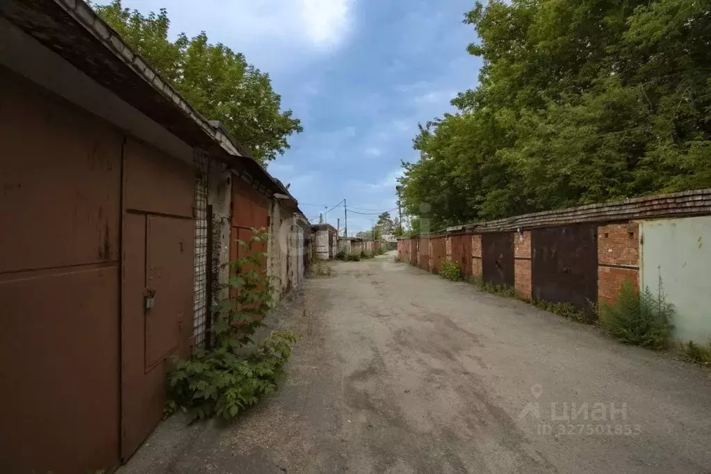 Гараж в Тюменская область, Тюмень ул. Мельникайте, 33 (20 м) - Фото 1