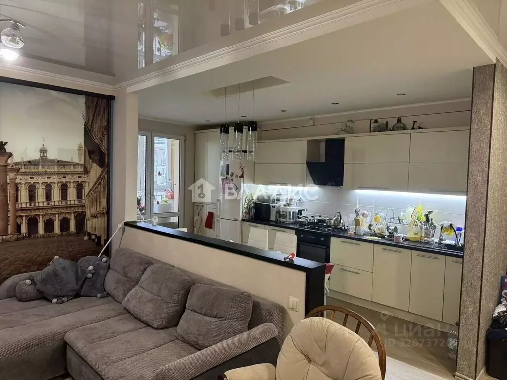 2-к кв. Калининградская область, Калининград Осенняя ул., 4 (70.0 м) - Фото 1