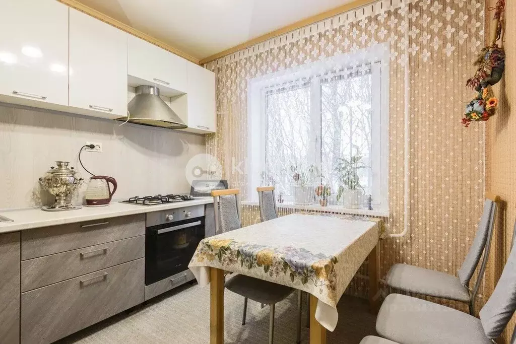 4-к кв. Татарстан, Казань ул. Академика Завойского, 2 (82.8 м) - Фото 2