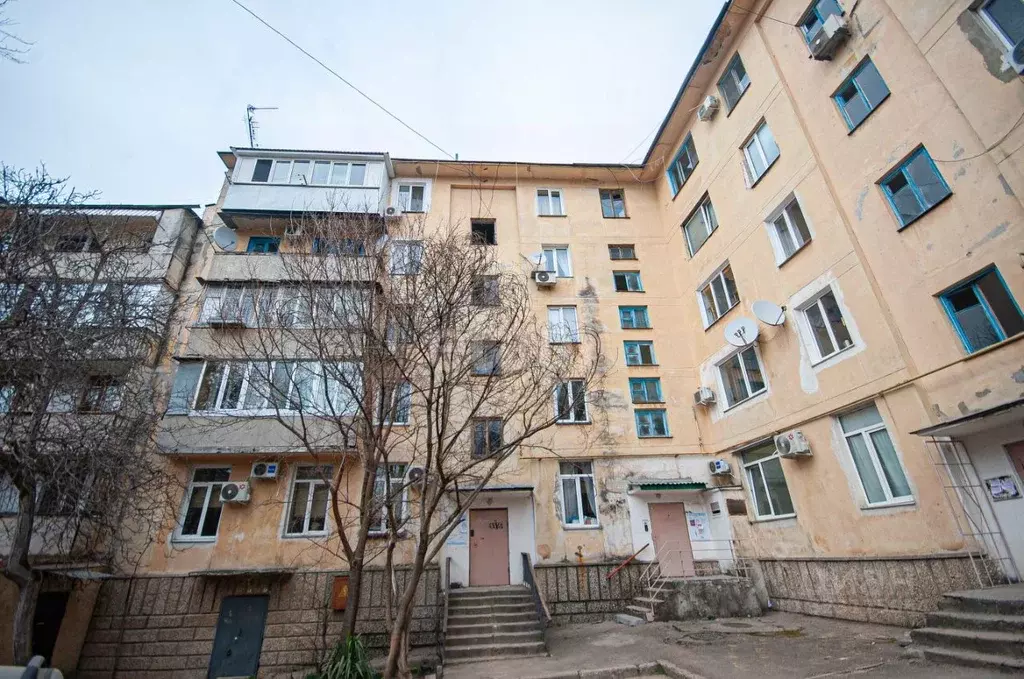 3-к кв. Севастополь просп. Генерала Острякова, 36 (59.6 м) - Фото 1