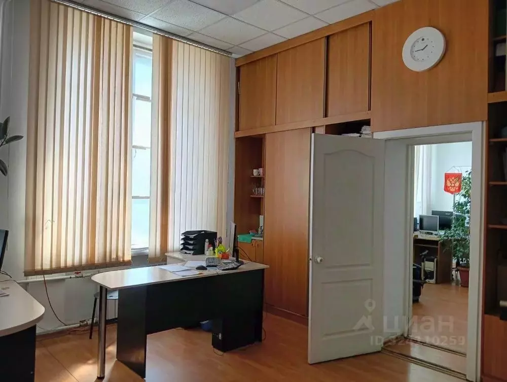 Офис в Новосибирская область, Новосибирск ул. Авиастроителей, 5/1 (335 ... - Фото 1