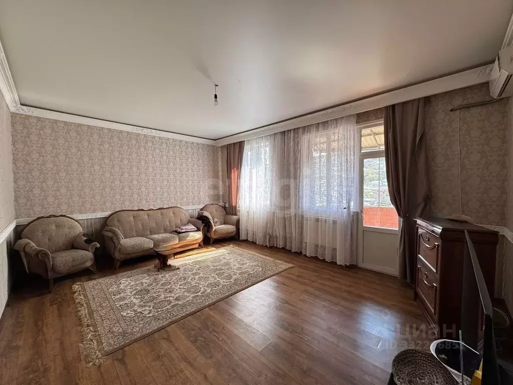 3-к кв. Дагестан, Махачкала ул. Генерала Омарова, 39 (140.0 м) - Фото 1