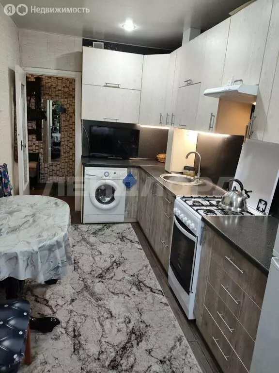 3-комнатная квартира: Новочеркасск, улица Авиаторов, 12 (64 м) - Фото 0
