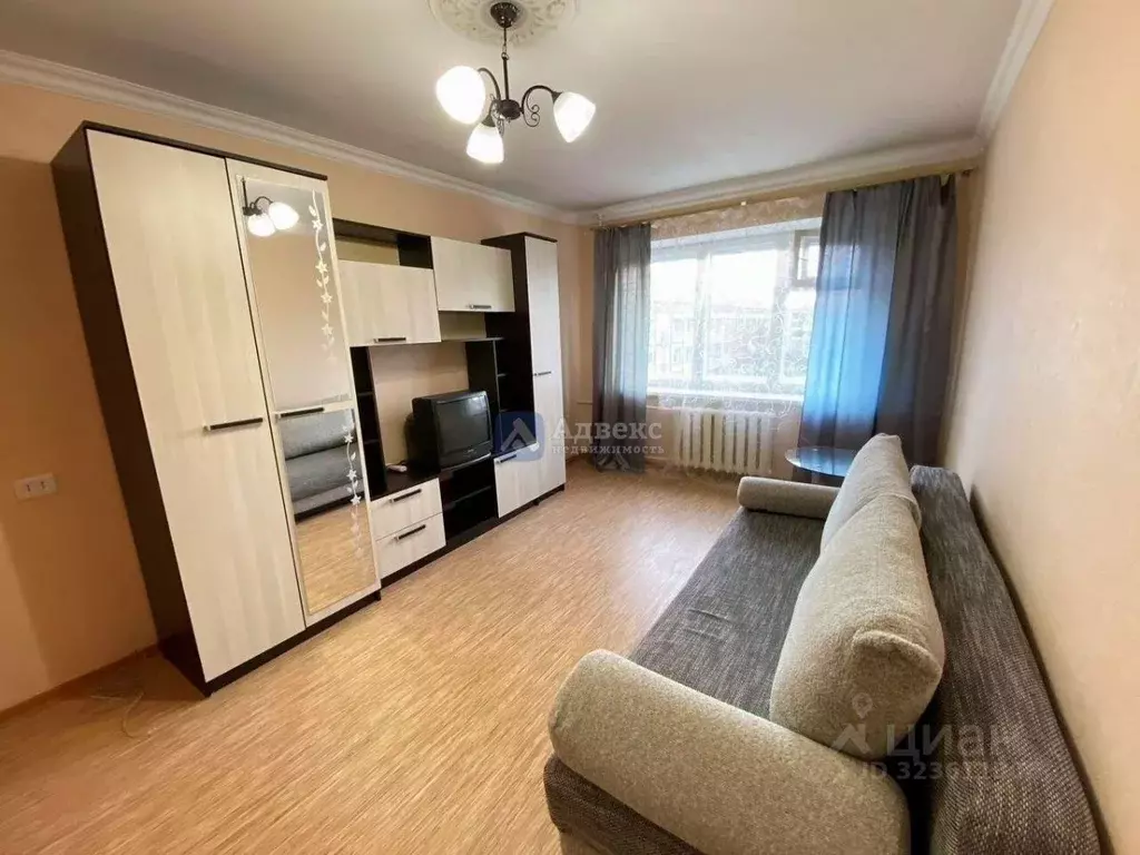 2-к кв. Тюменская область, Тюмень ул. Котовского, 52 (42.2 м) - Фото 1