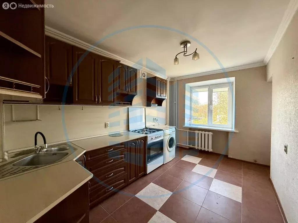 3-комнатная квартира: Ессентуки, улица Артёма Сергеева, 78 (70 м) - Фото 1