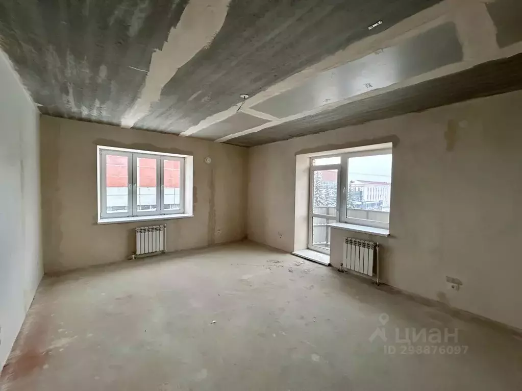 3-к кв. Псковская область, Псков Петровская ул., 4Б (123.0 м) - Фото 0