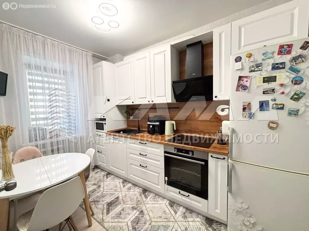 2-комнатная квартира: Набережные Челны, улица имени Р.М. ... - Фото 2