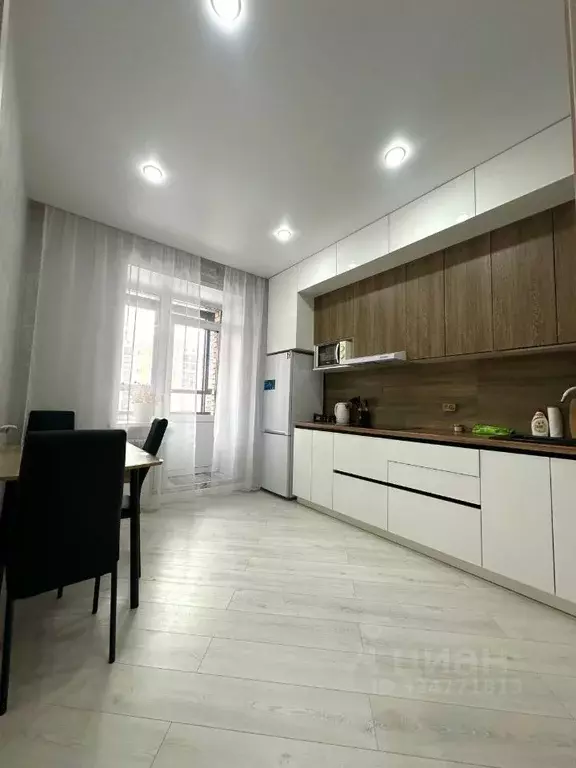 1-к кв. Омская область, Омск ул. А.Н. Кабанова, 2 (40.0 м) - Фото 1