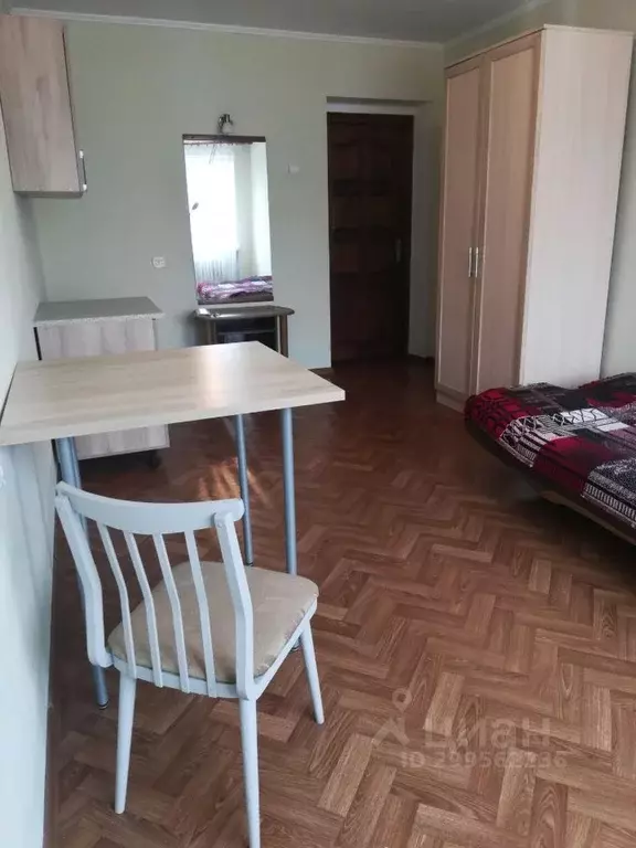 Комната Калининградская область, Калининград Серпуховская ул., 33 - Фото 1