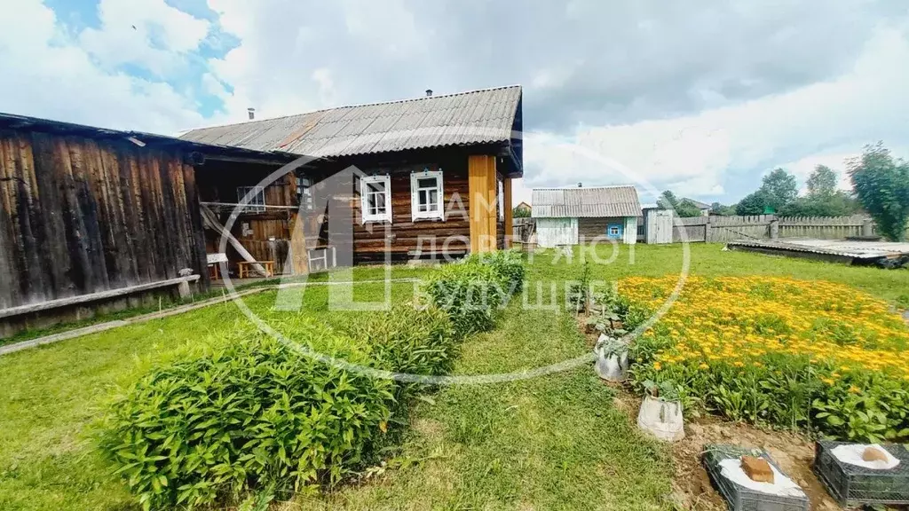 Дом в Пермский край, Кудымкарский район, д. Вырова Набережная ул., 4 ... - Фото 1