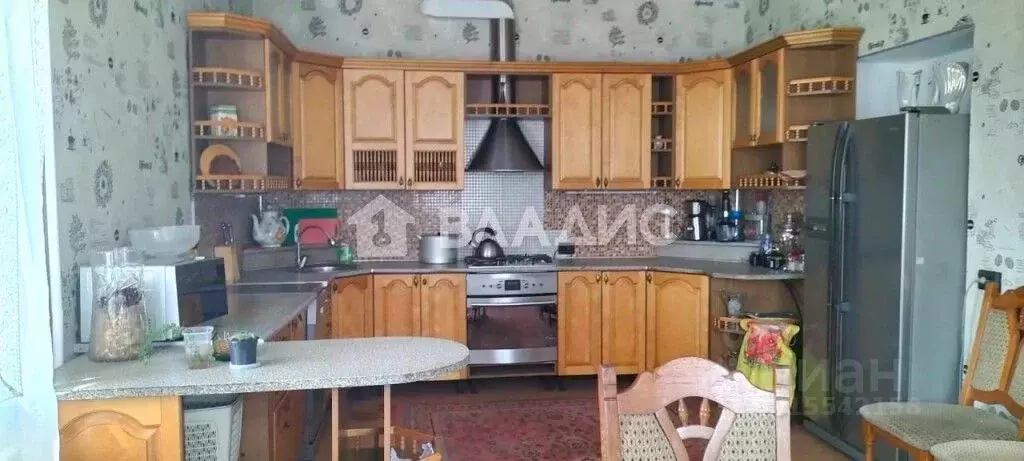 Дом в Алтайский край, Бийск ул. Николая Гоголя (217 м) - Фото 0