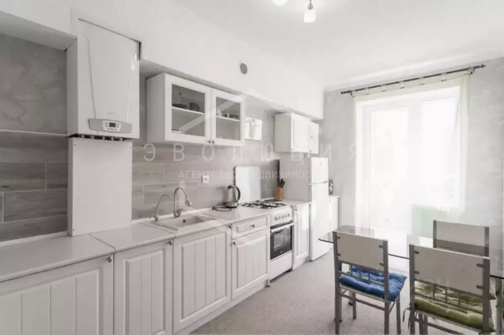 1-к кв. Калининградская область, Калининград Мирная ул., 4 (40.0 м) - Фото 1