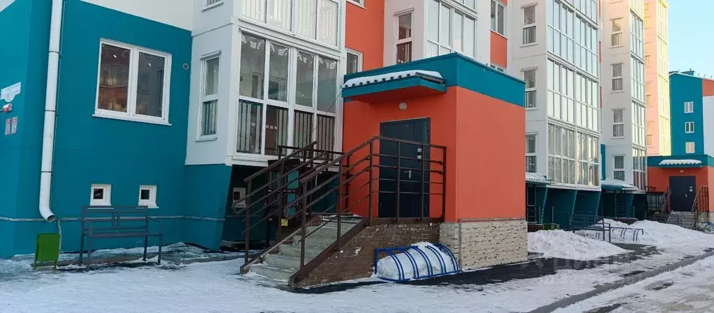 Студия Омская область, Омск ул. Виталия Суровикина, 1 (29.6 м) - Фото 2