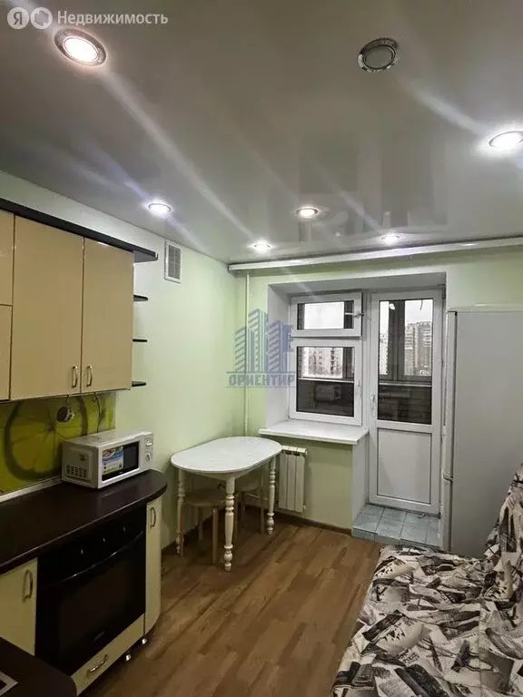 1-комнатная квартира: Чебоксары, проспект Максима Горького, 10 (39 м) - Фото 1