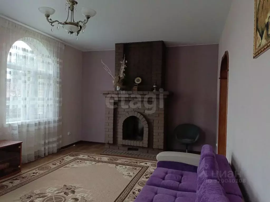 Дом в Омская область, Кормиловка рп ул. Фрунзе, 103 (277 м) - Фото 1