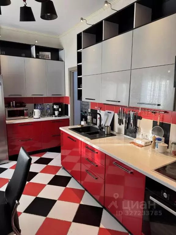 2-к кв. Ямало-Ненецкий АО, Новый Уренгой Набережная ул., 47А (81.0 м) - Фото 2