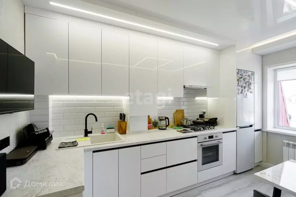 Продаётся 2-к квартира, 59 м - Фото 0