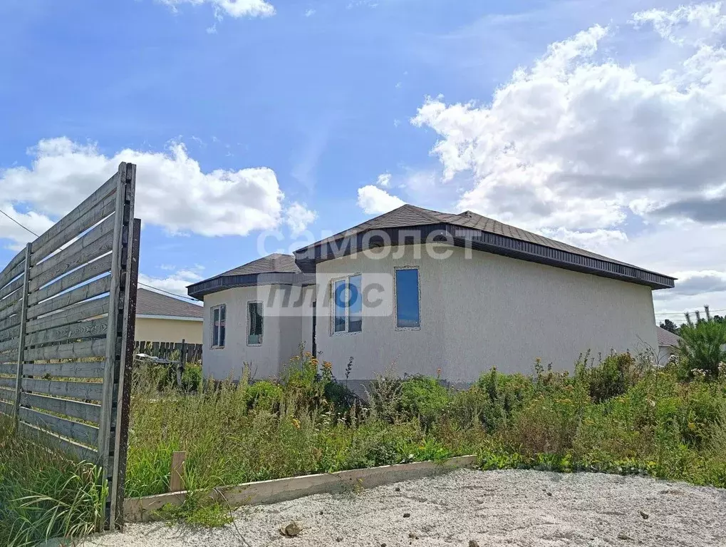 Коттедж в Свердловская область, Заречный муниципальный округ, с. ... - Фото 1