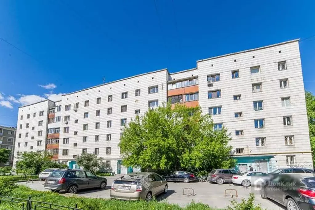 3-к кв. Свердловская область, Екатеринбург ул. Токарей, 44к3 (96.0 м) - Фото 0