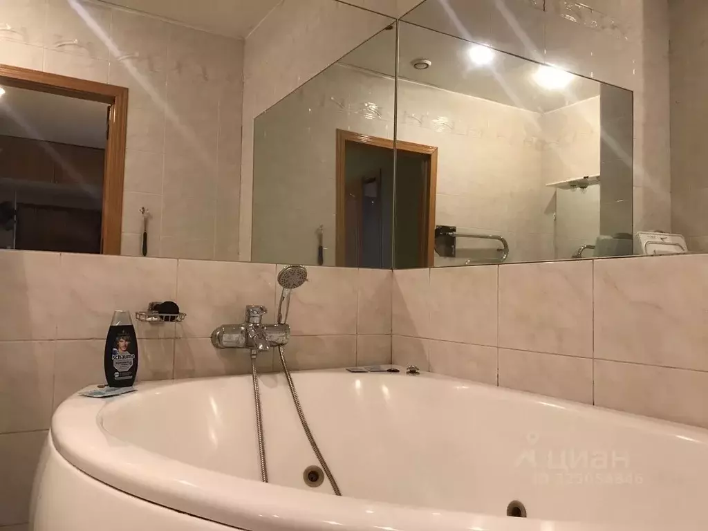 2-к кв. Санкт-Петербург Смольный просп., 7 (80.0 м) - Фото 1