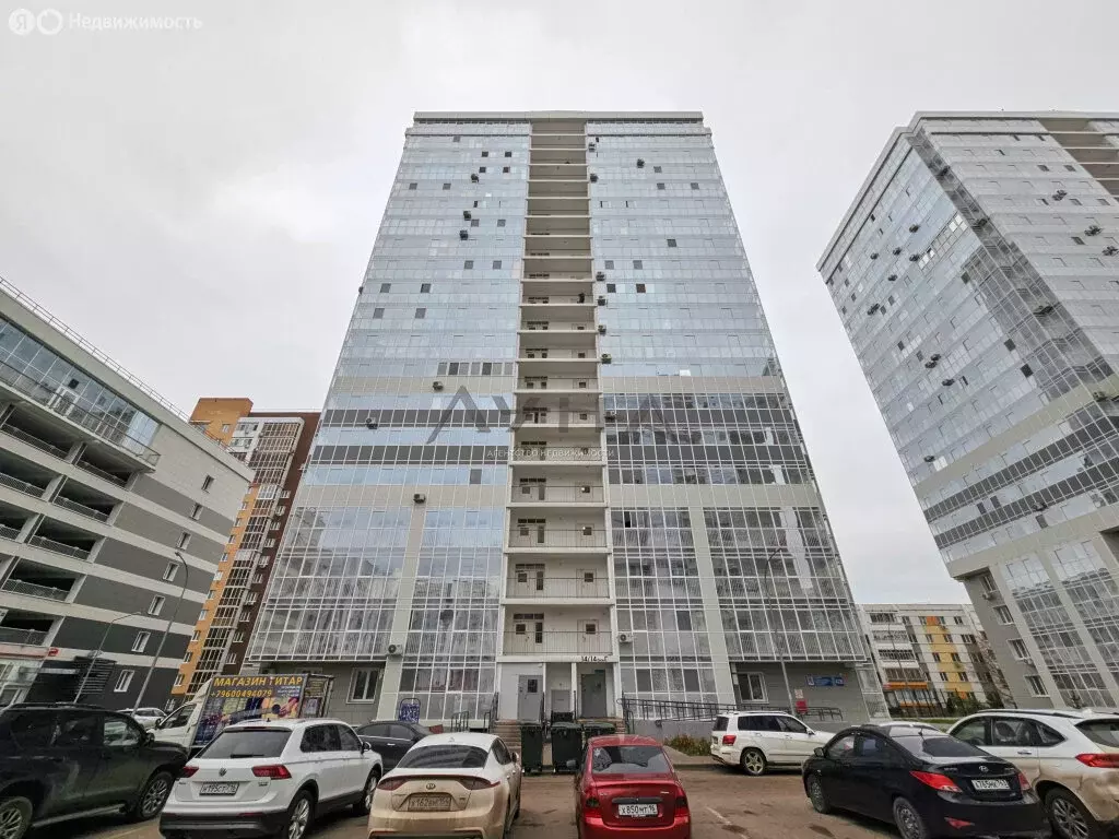 Квартира-студия: Набережные Челны, проспект Раиса Беляева, 42В (28.2 ... - Фото 1