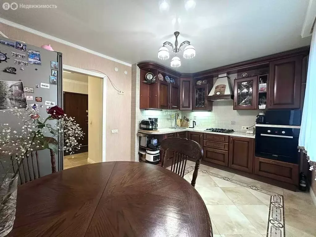 3-комнатная квартира: Великий Новгород, Донецкий район, улица ... - Фото 1