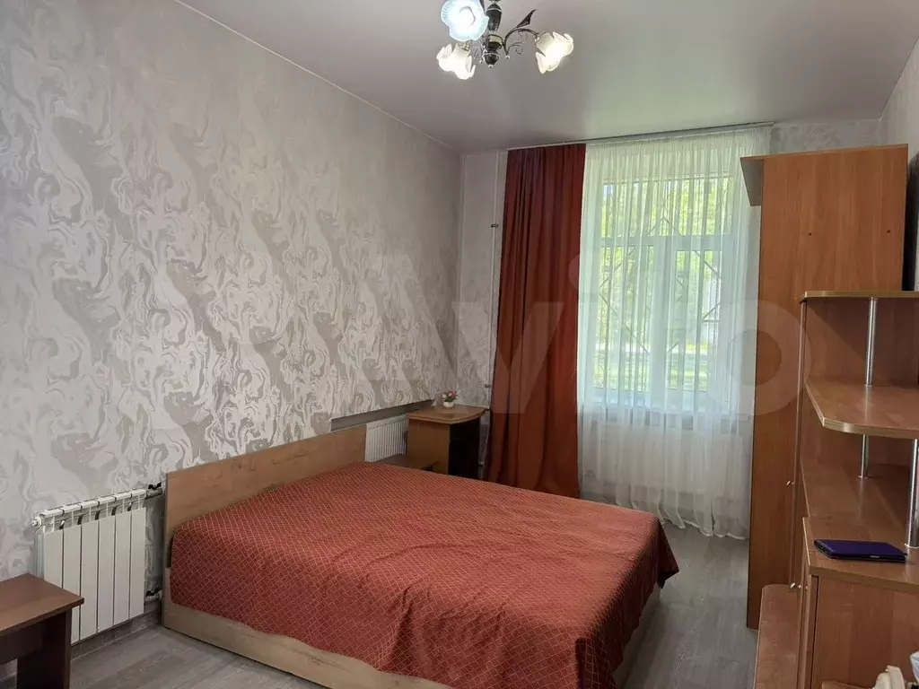 Комната 21 м в 3-к., 1/3 эт. - Фото 1
