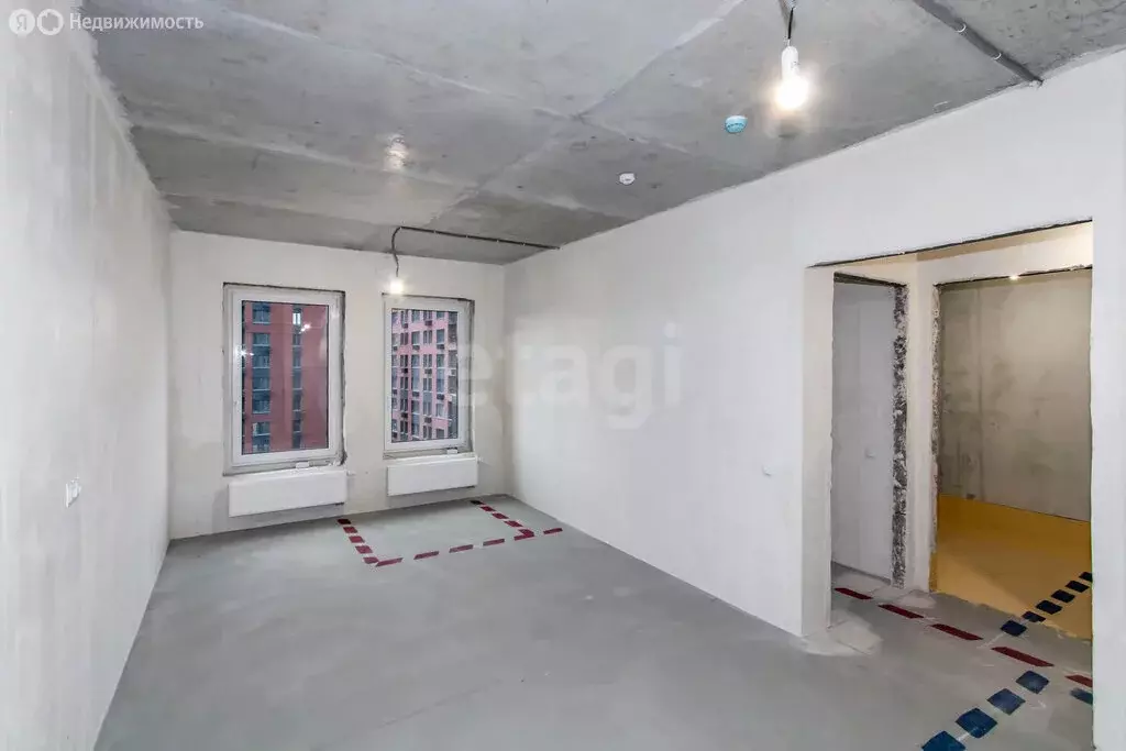 1-комнатная квартира: Тюмень, улица Разведчика Кузнецова, 5 (39.8 м) - Фото 1