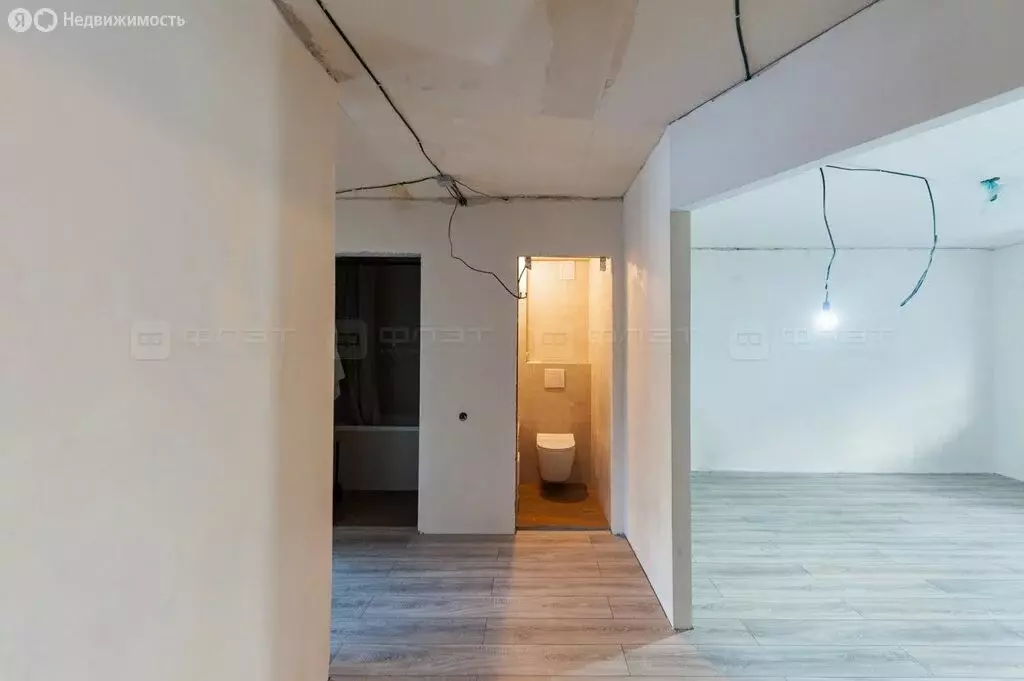 3-комнатная квартира: Казань, улица Сыртлановой, 18 (58 м) - Фото 1