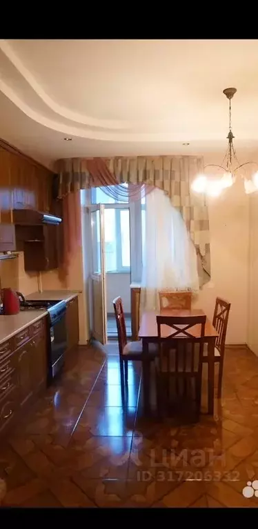 3-к кв. Псковская область, Псков ул. Гоголя, 27/39 (110.0 м) - Фото 0