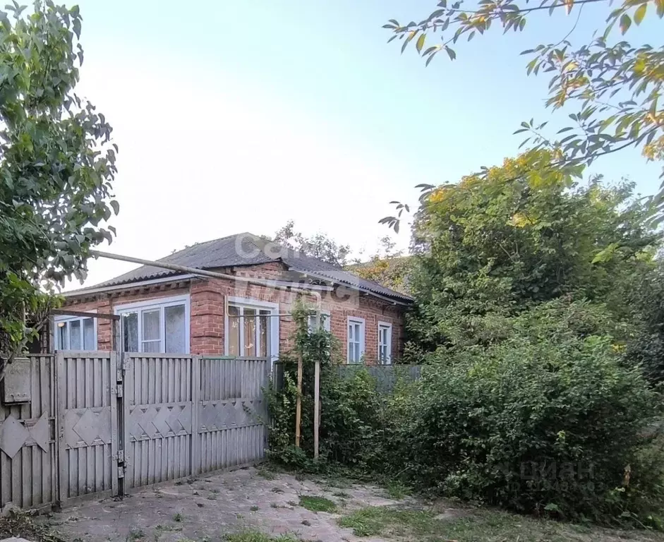 Дом в Краснодарский край, Абинск ул. Мира (60 м) - Фото 0