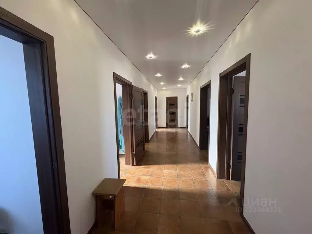 Дом в Белгородская область, Корочанский район, Бехтеевское с/пос, с. ... - Фото 1