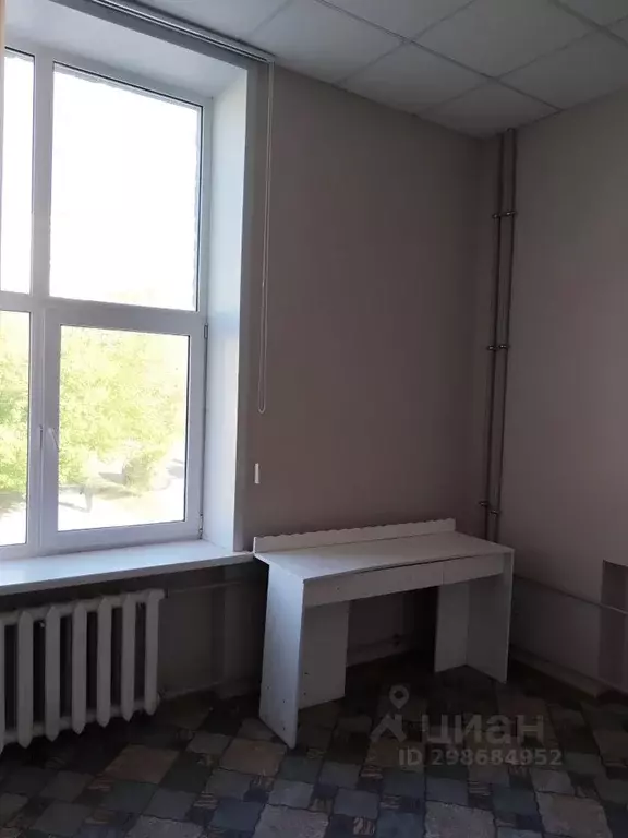 Офис в Курская область, Курск Курского завода тракторных запчастей ... - Фото 0