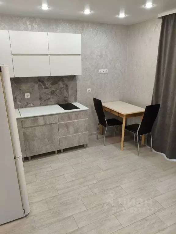 Студия Кировская область, Киров ул. Красной Звезды, 32 (28.6 м) - Фото 2