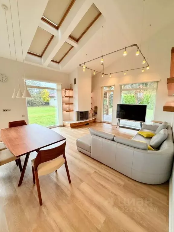 Дом в Ленинградская область, Всеволожский район, Заневское городское ... - Фото 1