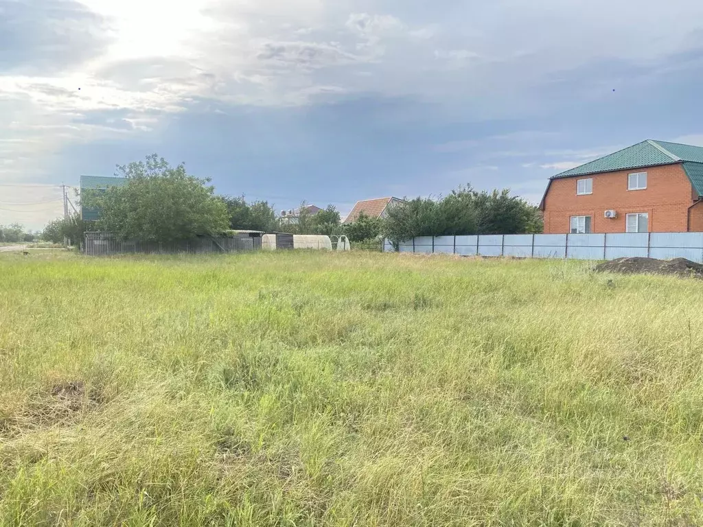 Участок в Краснодарский край, Ейское городское поселение, пос. ... - Фото 1