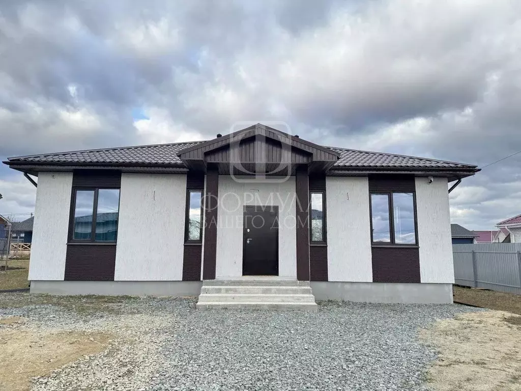 Дом в Свердловская область, Белоярский муниципальный округ, пос. ... - Фото 1