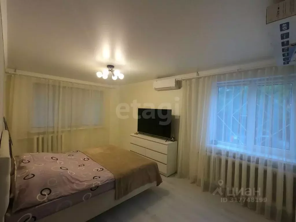 2-к кв. Оренбургская область, Оренбург Майский проезд, 6 (43.0 м) - Фото 0
