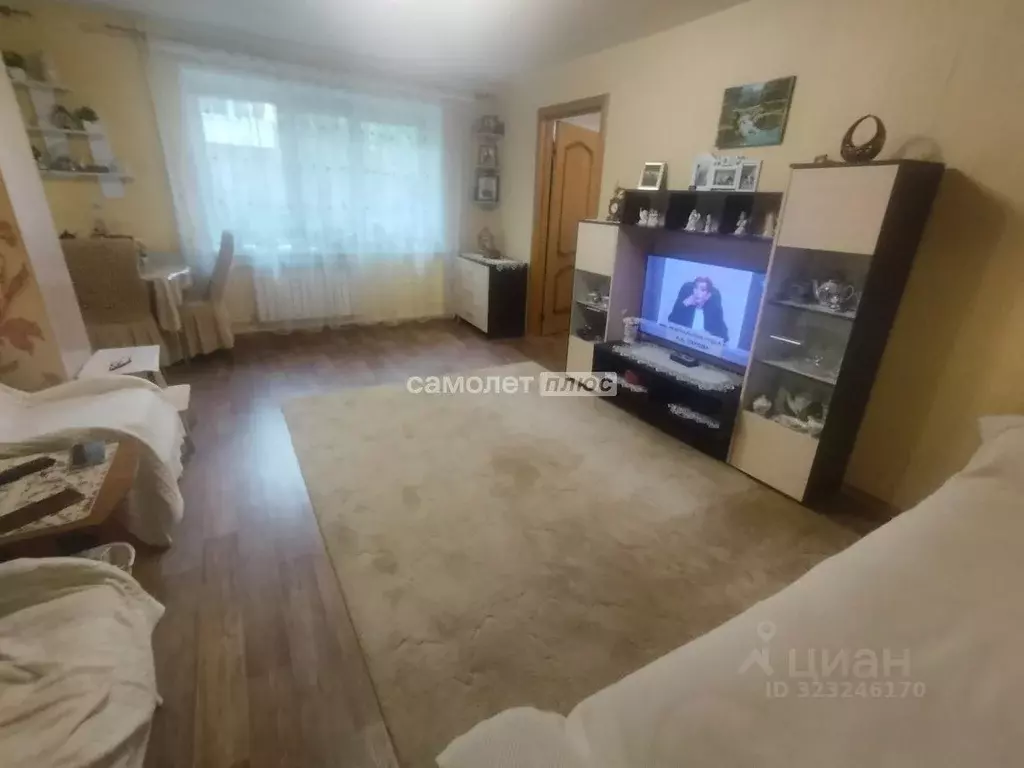 2-к кв. Московская область, Электросталь Октябрьская ул., 3а (44.9 м) - Фото 1