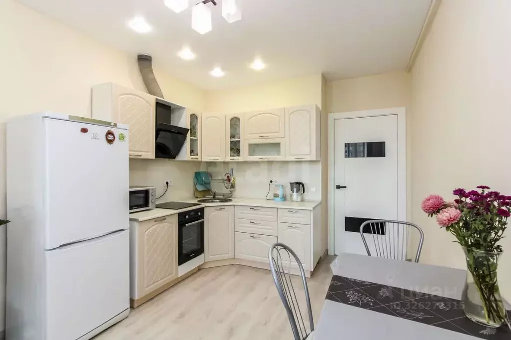 1-к кв. Тюменская область, Тюмень Заречный проезд, 39Ак2 (46.3 м) - Фото 2