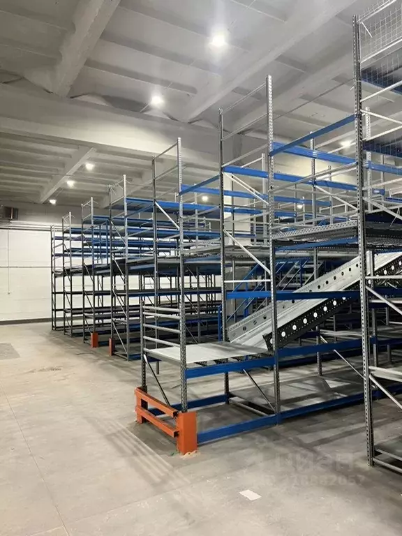 Склад в Красноярский край, Красноярск тракт Енисейский, 16 (3500 м) - Фото 1