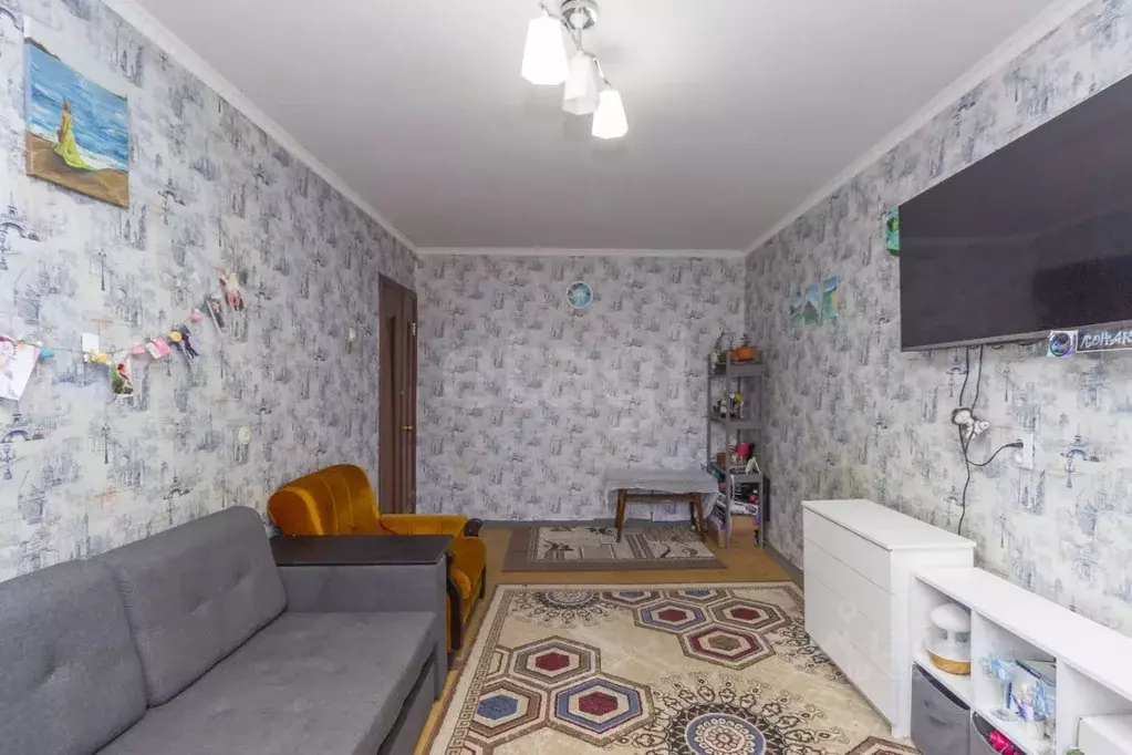 2-к кв. Омская область, Омск Семиреченская ул., 134 (44.4 м) - Фото 1