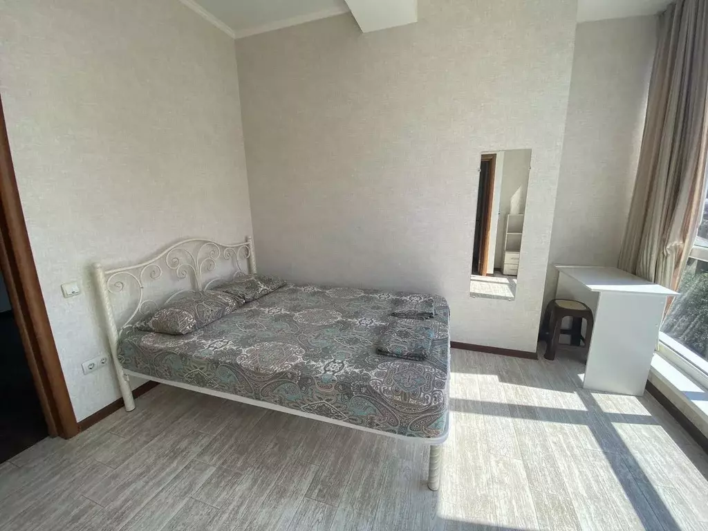 2-к кв. Краснодарский край, Сочи Светлана мкр, ул. Дмитриевой, 5 (70.0 ... - Фото 1