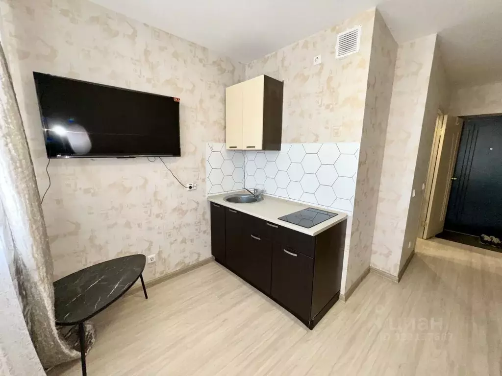 1-к кв. Свердловская область, Екатеринбург ул. Рощинская, 21к2 (16.8 ... - Фото 0