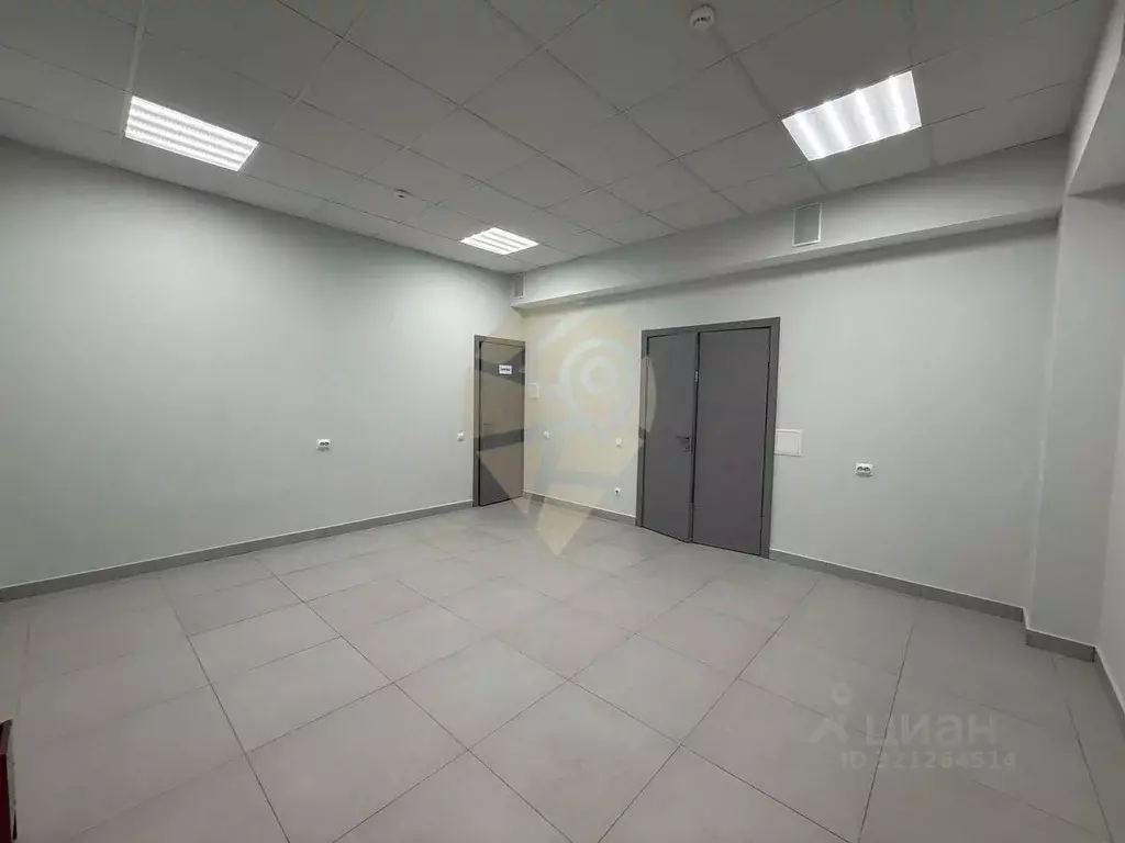 Помещение свободного назначения в Белгородская область, Старый Оскол ... - Фото 0