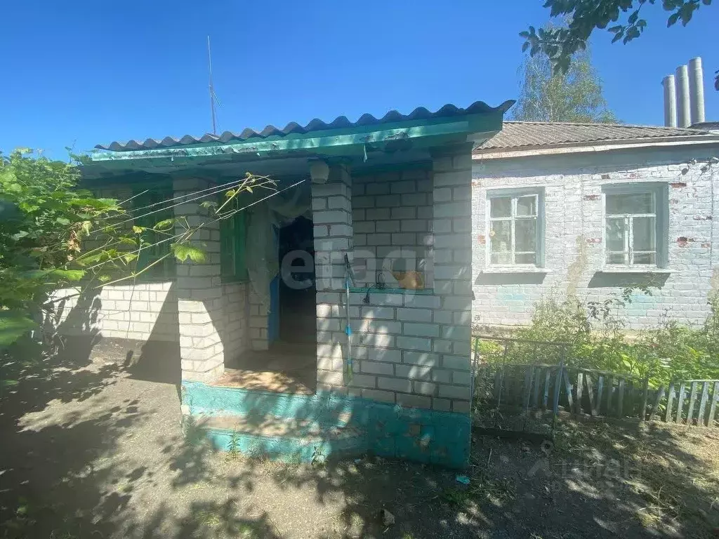 Дом в Белгородская область, Корочанский район, Анновское с/пос, с. ... - Фото 1