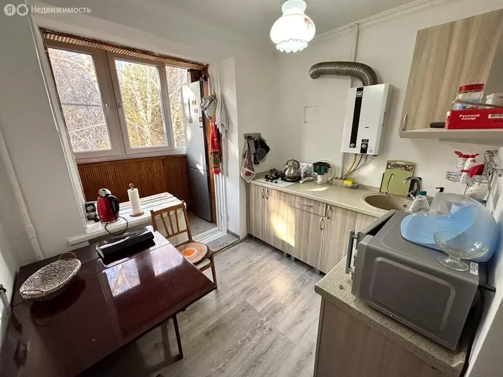 3-комнатная квартира: Кочубеевское, улица 8 Марта, 1 (66.8 м) - Фото 2