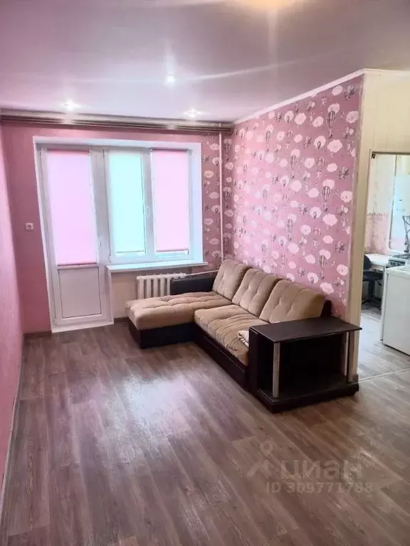 1-к кв. Саратовская область, Саратов Вокзальная ул., 4А (30.5 м) - Фото 0