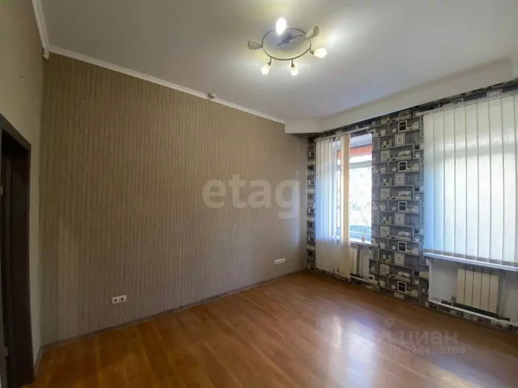 Офис в Крым, Симферополь ул. Богдана Хмельницкого (55 м) - Фото 1